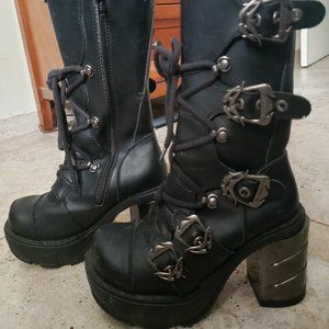 Demonia Sinister Boots Size 8